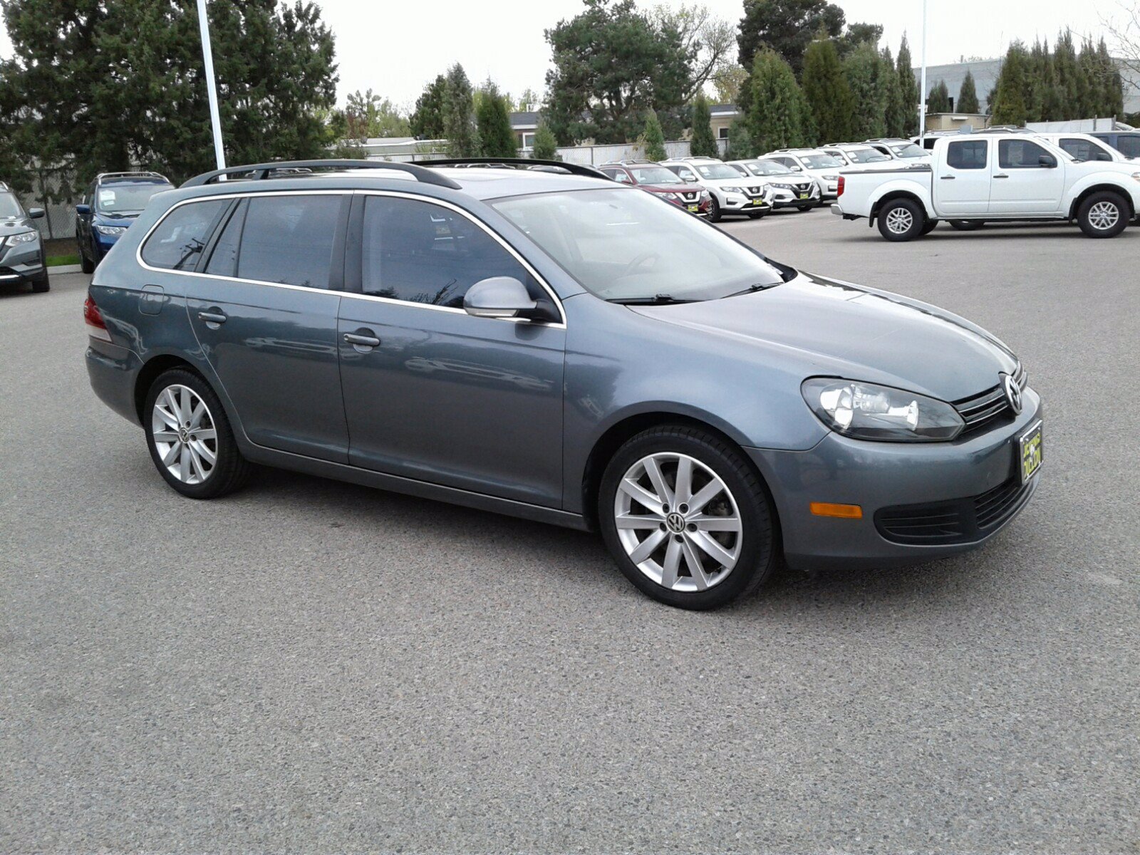 Pre-Owned 2012 Volkswagen Jetta SportWagen TDI w/Sunroof Station Wagon ...